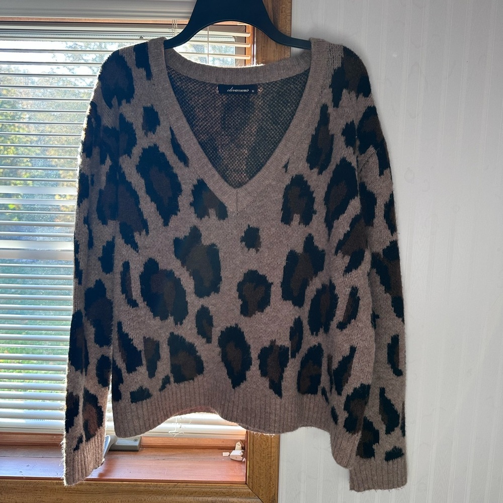 Cheetah sweater